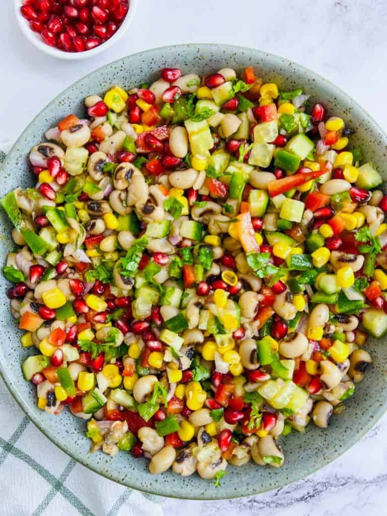 Black-Eyed Pea Salad: Sunshine in Every Bite (Vegan & Easy!)