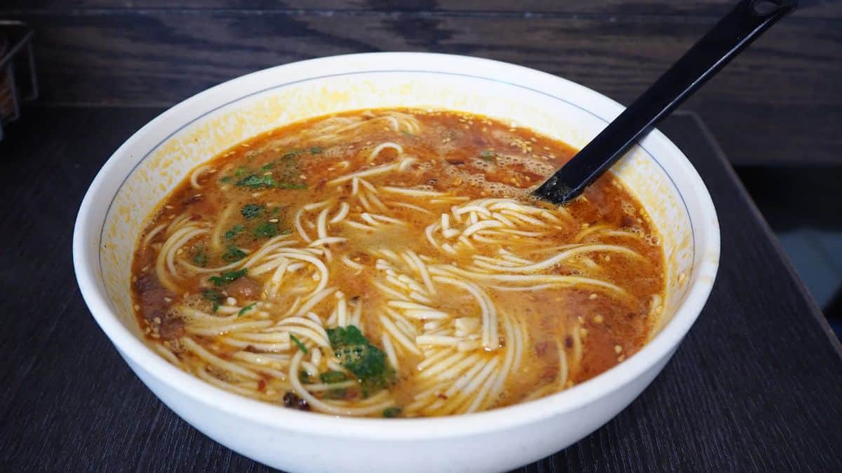 Dan fan noodles in a bowl.