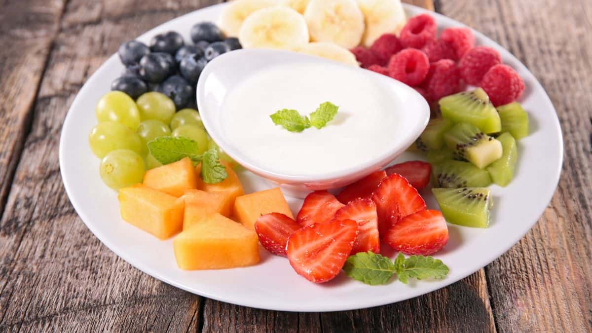 Yogurt dip with fruit platter.