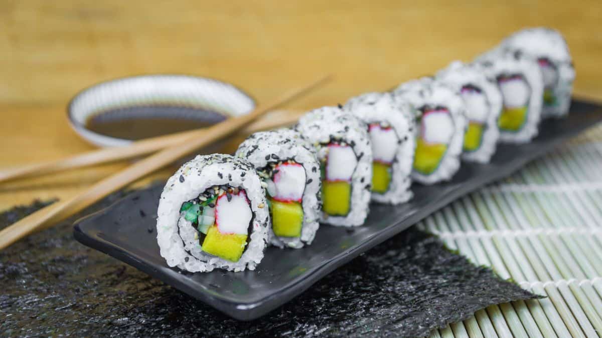 A plate of California roll.