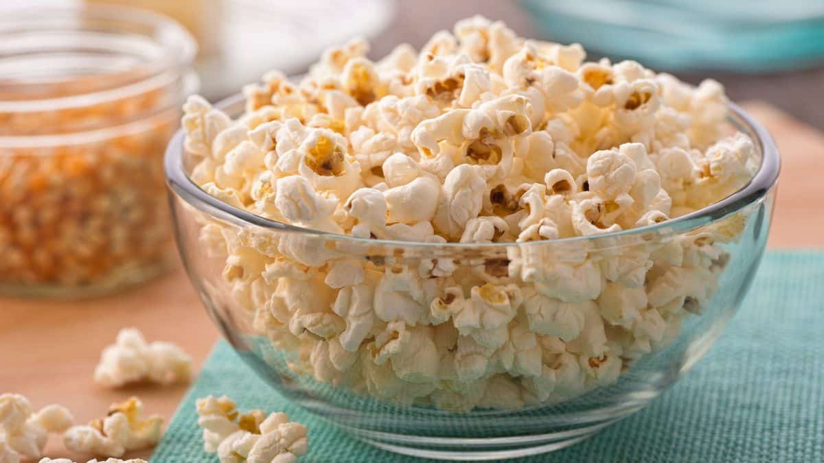 Popcorn in a glass bowl.