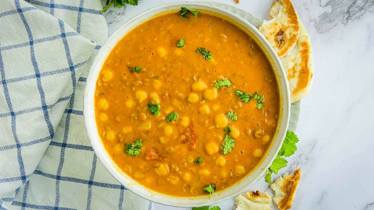 Chickpea lentil curry social media image.