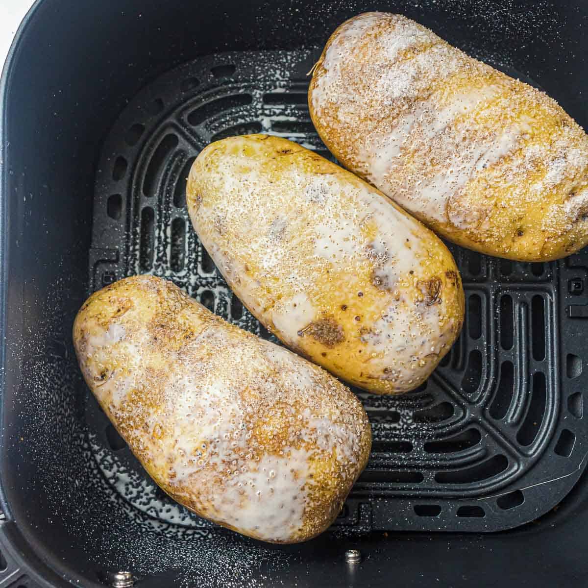 Potatoes rubbed with salt and oil.