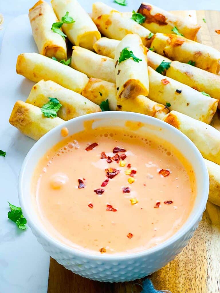 No-Mayo Bang Bang Sauce: Sweet, Spicy, and Irresistibly Creamy