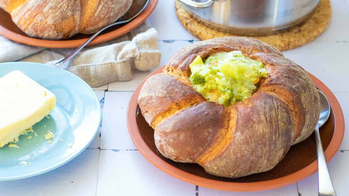 Broccoli cheddar soup social media image.